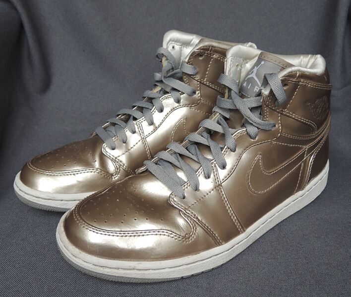 Vintage Nike Air Jordan 1 Retro Zinc Sneaker SCH250 retro star